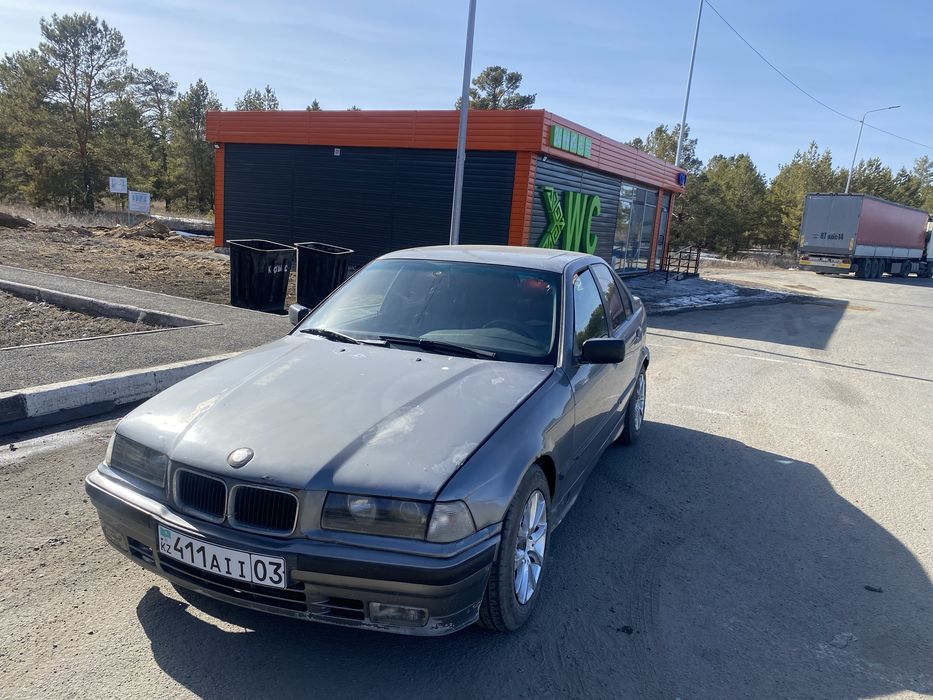 BMW e36 316i в хорошем состоянии
