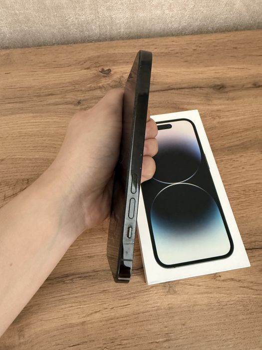 Продам Iphone 14 pro