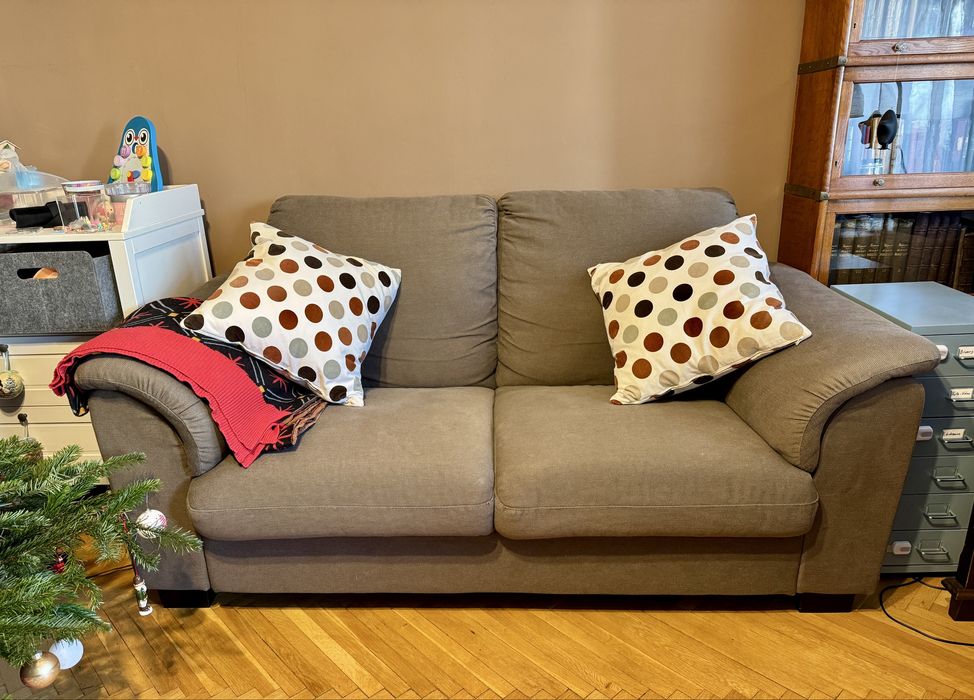 Canapea IKEA Tidafors 2 locuri – maro, stare foarte bună