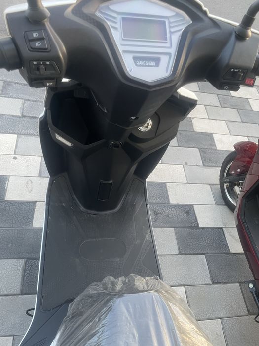 Электроскутерлар 60V32AH