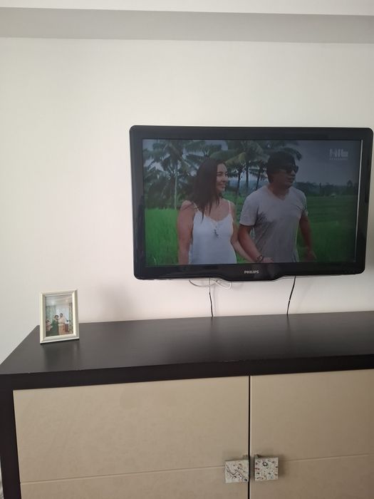 Продам телевизор