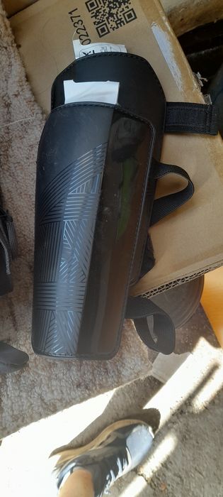 Футболни обувки + кори