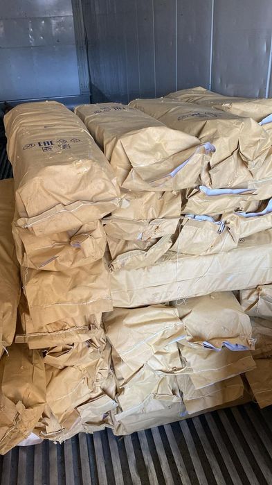 Свежая рыба карась