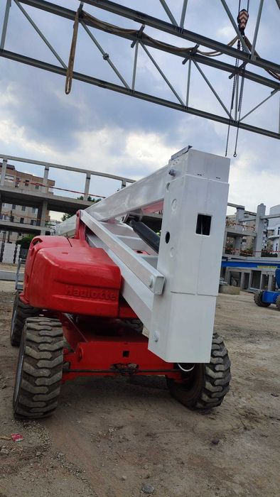 Nacela cu brat articulat diesel 26 m 4x4 HAULOTTE HA260PX telescopica