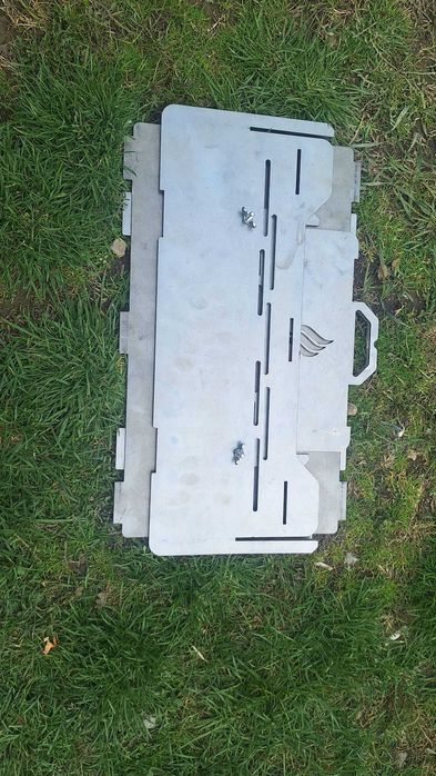 Vând grătar demontabil