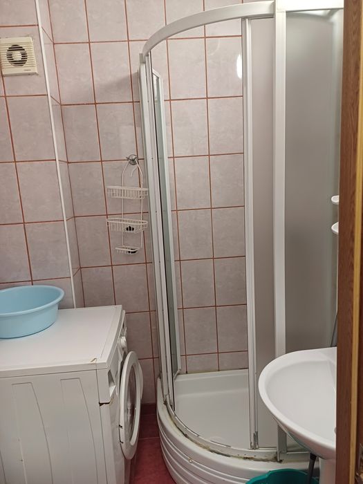 Închiriez apartament 2 camere
