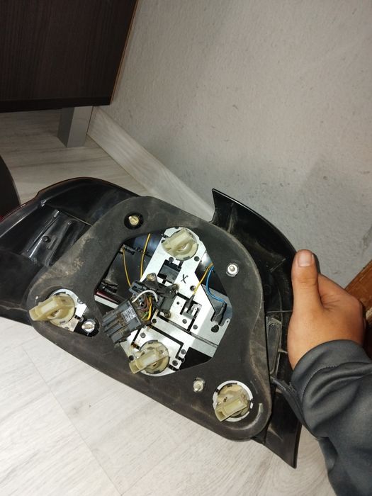 Продавам фейс стопопове за Е39