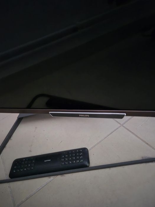 Televizor Philips 43” LED - pentru piese de schimb