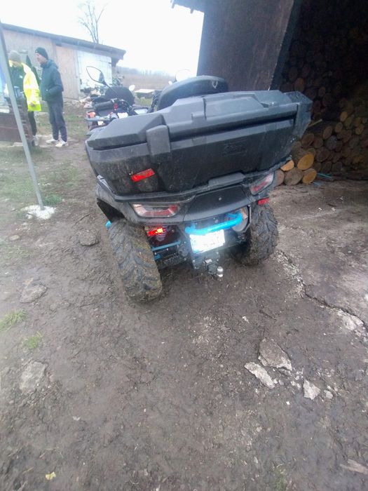 Se vinde atv  cu servo