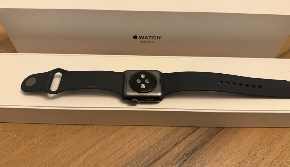 Apple Watch Series 3 38 mm GPS