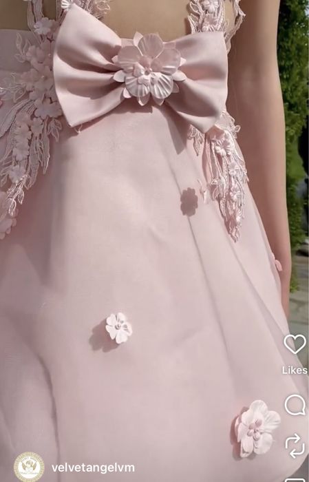 Къса розова  бутикова рокля уникална носена само веднъж хс размер