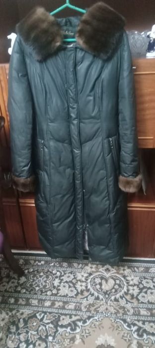 Женский пуховик длинный