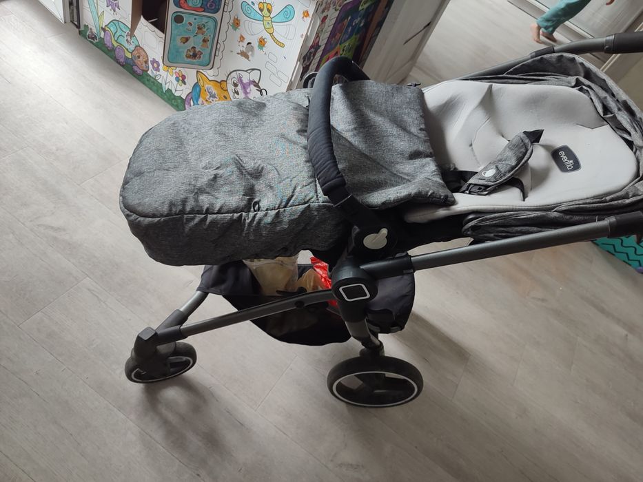 Продаю детскую коляску