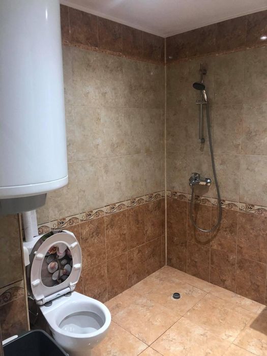 Дава се под наем Двустаен апартамент в Бургас, Лазур - 80 кв.м за 459 € - Снимка #5