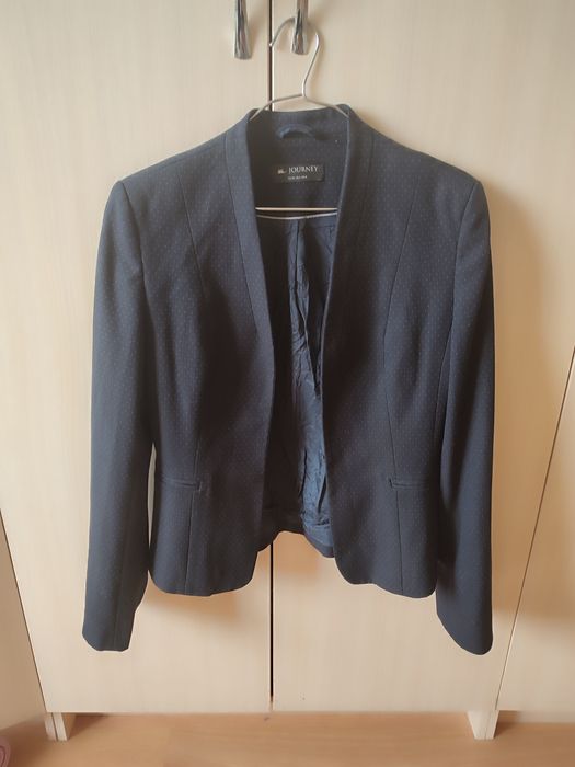 Продам школьный пиджак