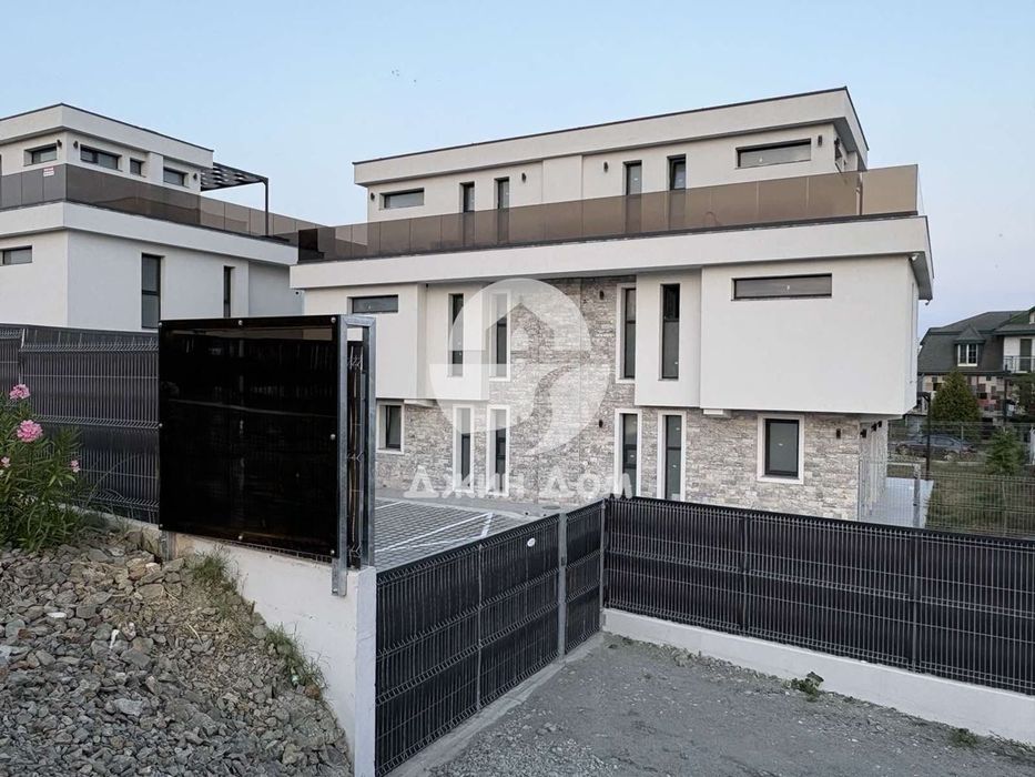 Продава се Къща в с. Равда, Област Бургас - 192 кв.м за 957 €/кв.м - Снимка #1