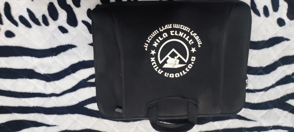 Acer iconia W700 Планшет