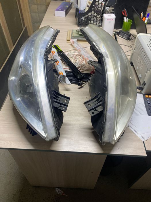 Комплект фары б/у