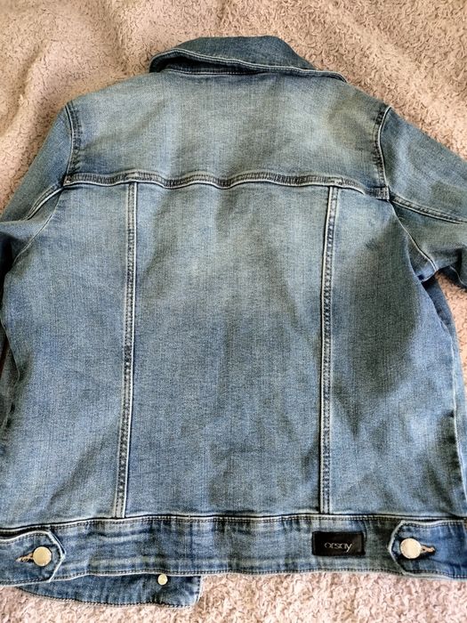 Куртка джинсовая