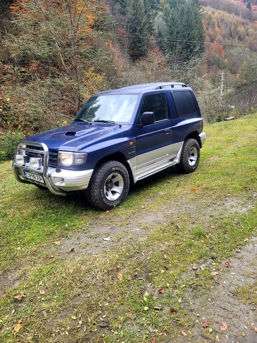 Vând sau dezmembrez Mitsubishi pajero motor 2.8 cutie manuala