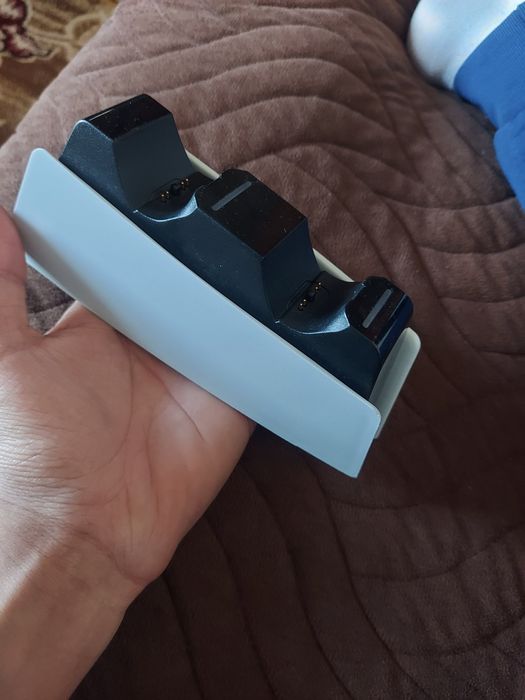 Продам док станцию на Пс 5