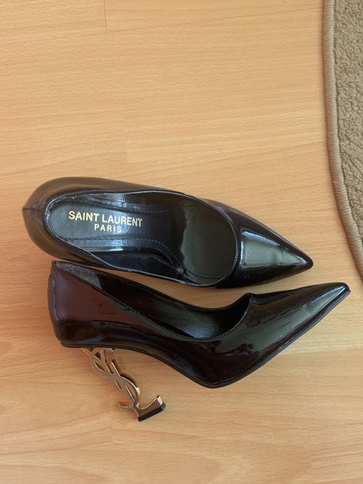 Обувки на ток