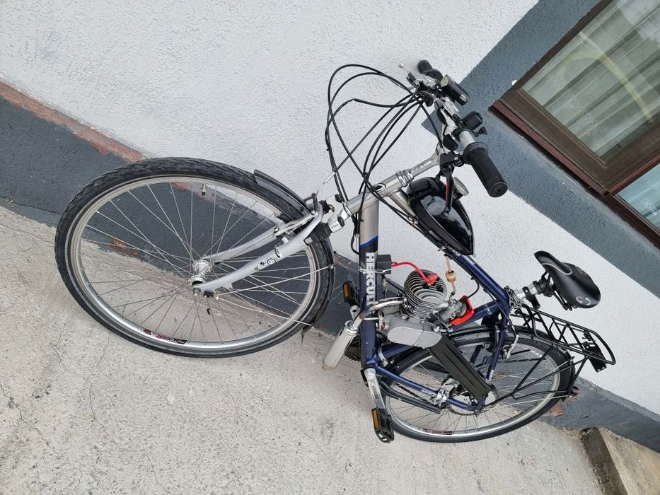 Bicicleta cu motor