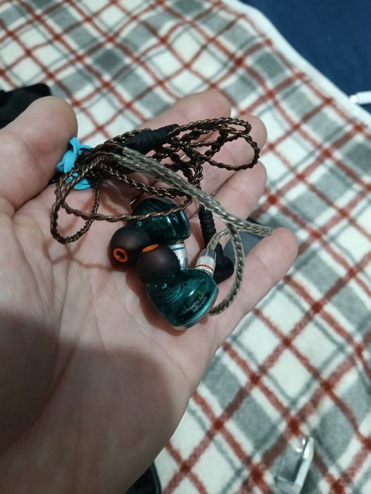 Vând , căști , sistem, soliști ,shure psm 200