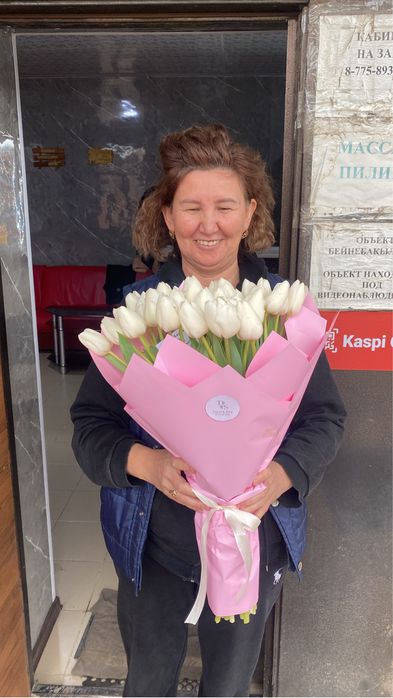 Тюльпаны на 8 марта