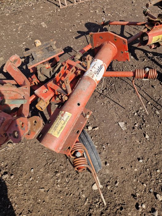 Vând grebla de întors fân