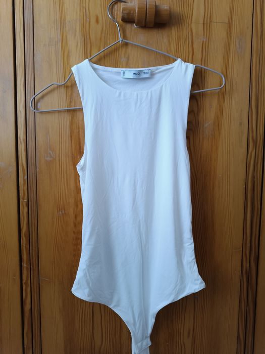 Дамски блузи с дълъг ръкав и дамски потници боди