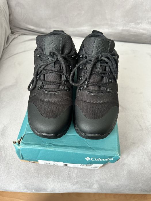 Продам кроссовки