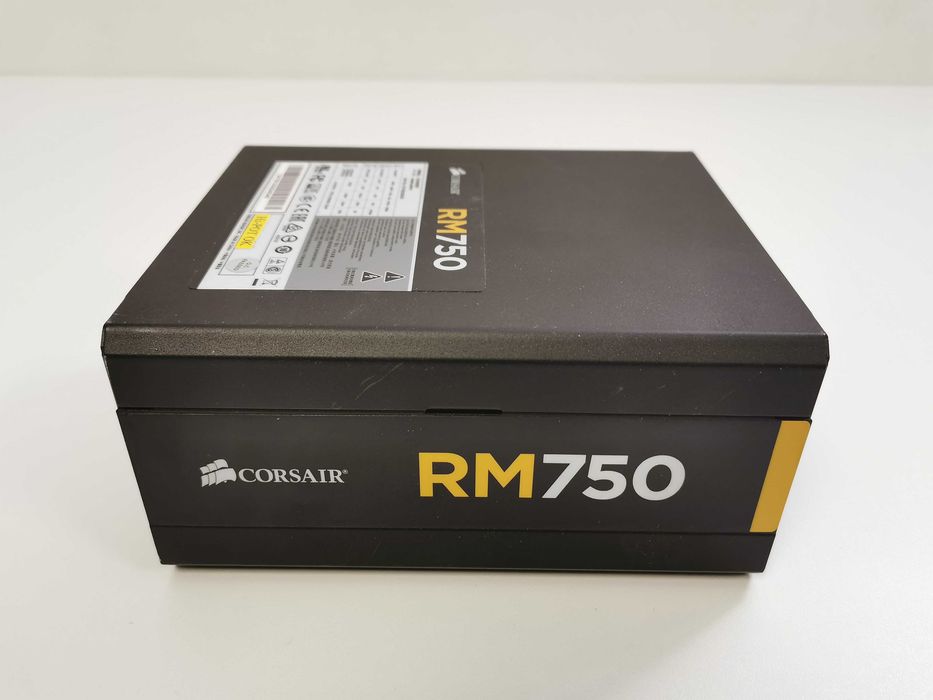 Corsair RM750 модулно захранване за компютър 80 Plus Gold ЗА ЧАСТИ или РЕМОНТ