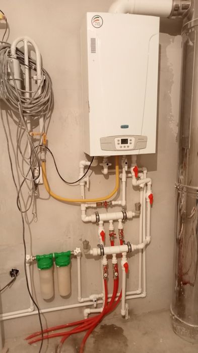 Сантехник, разморозка трубы, чистка канализации