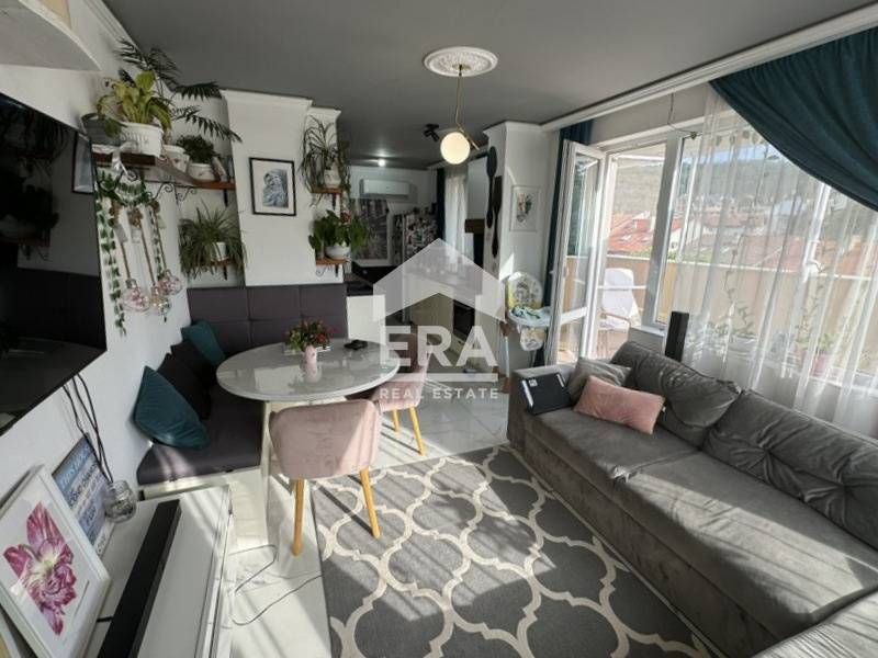 Продава се Двустаен апартамент в Варна, Аспарухово - 75 кв.м за 1867 €/кв.м - Снимка #1