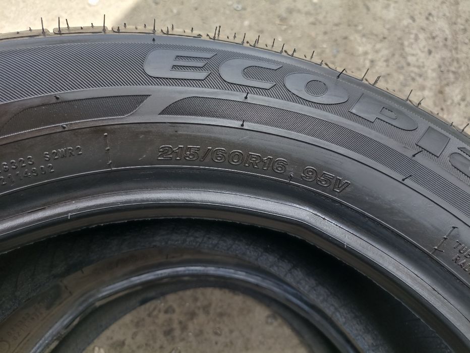 215/60/16 Bridgestone летний комплект