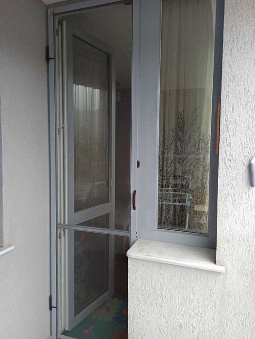 PVC дограма VIVAPLAST, двоен стъклопакет, комарници