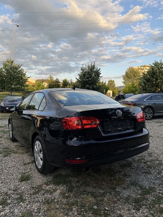 VOLKSWAGEN Jetta 2013 — imagine 3