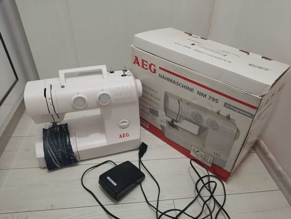 Продавам немска шевна машина Aeg