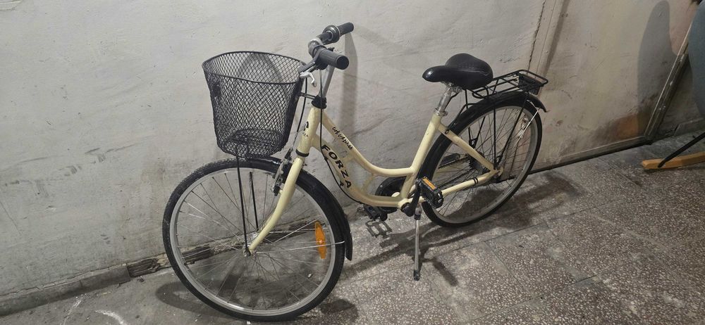 Детски/юношески градски велосипед Forza Art of Bikes с кошница и багажник