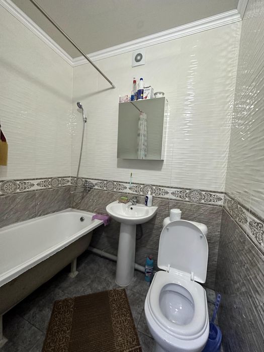 27 мкр хамме условия менен  1 комнаталы квартира сатылады