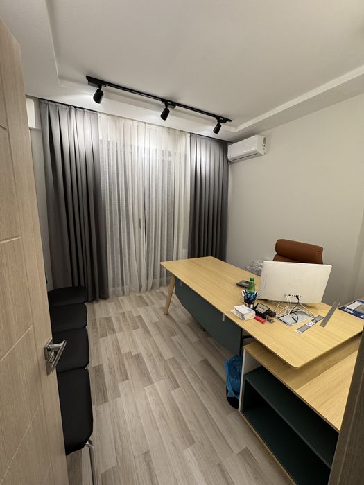 Сдаётся под офис в Zarafshan City по ул. Бобура, Яккасарайский район