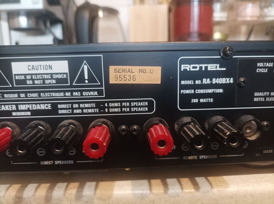 Продавам hi-fi сет усилвател, СД преар и тунер Rotel