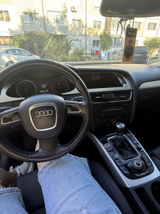 Audi A4 B8 2.0 TDI • 2011 • 143 CP