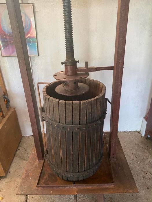 Presa struguri 200L