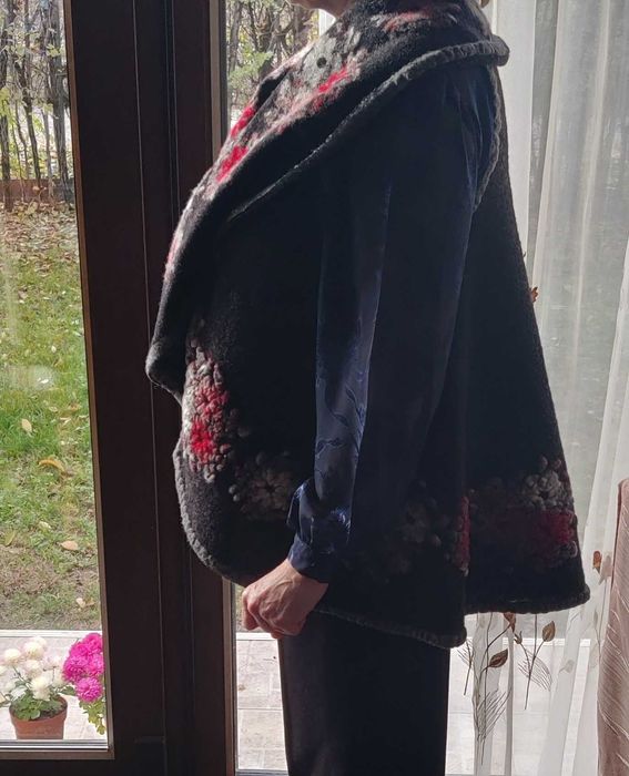 vesta poncho lana merinos cu model impaslit, noua, marime 46-48-50