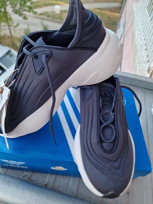 Маратонки Adidas