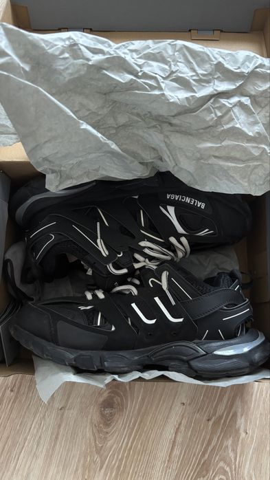 Balenciaga tracks