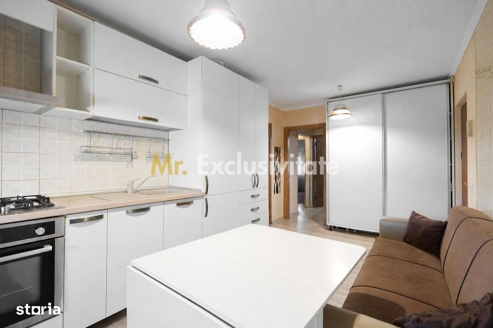 Apartament cu 3 camere, 2 băi și balcon închis | Exercițiu