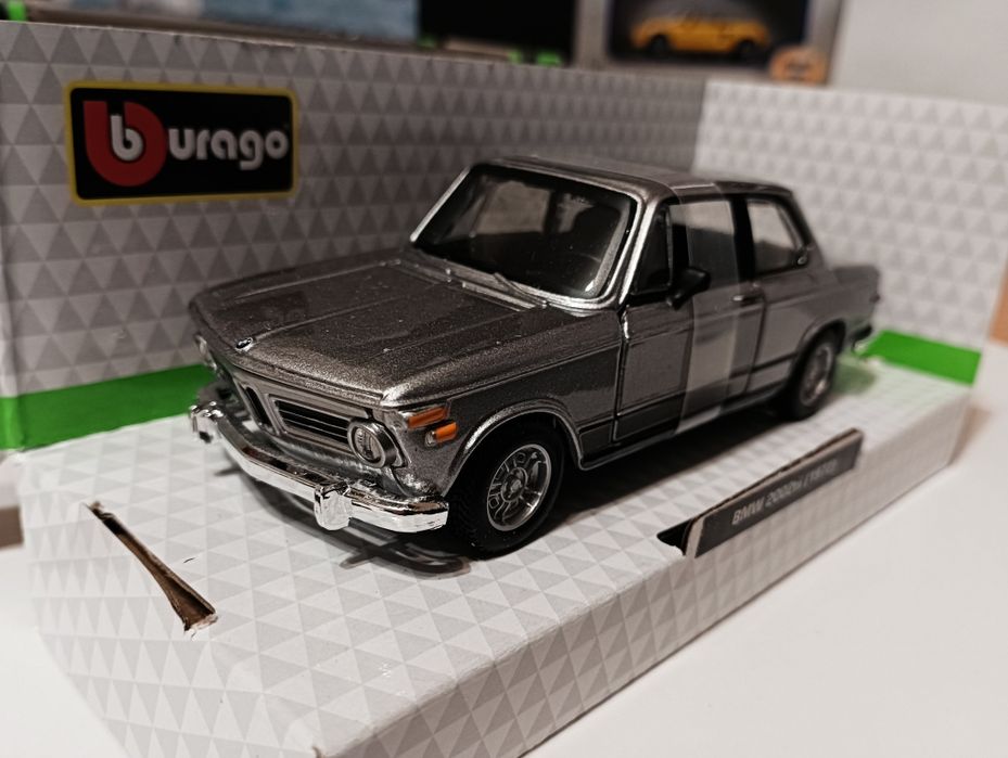 Умалени 1:43 миниколички.бг в Фейсбук